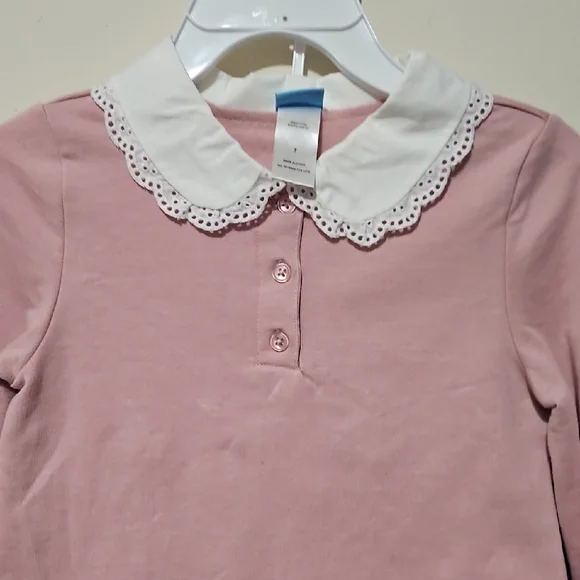 Draper James Adorable and Comfortable Set/Pink Top and Navy Skort for Girls - Picture 3 of 13